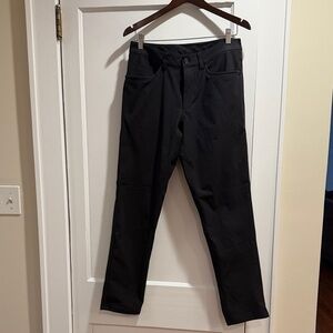 Lulu Lemon Men's 5 Pocket Black Pants